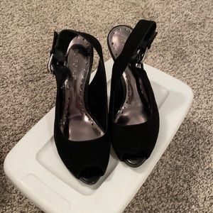 BCBG Girls suede heels, size US8
